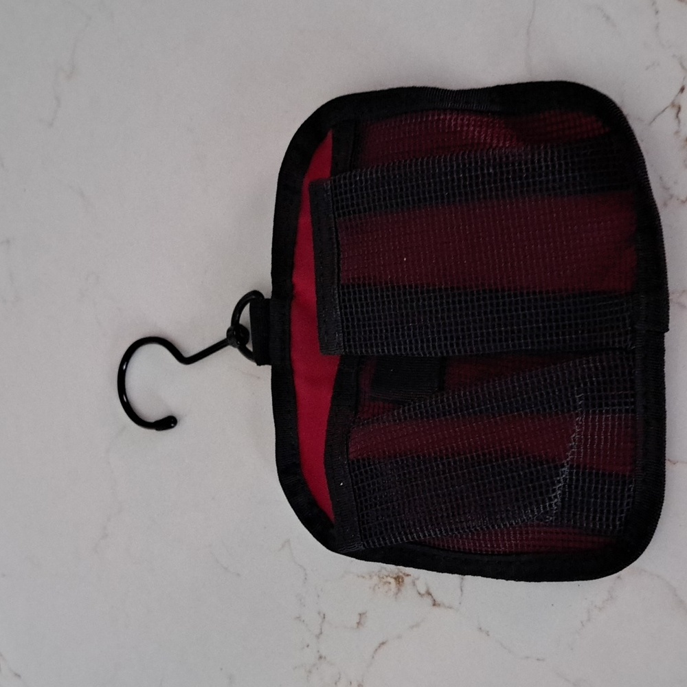 L.L. Bean Travel Bag - Picture 4 of 5
